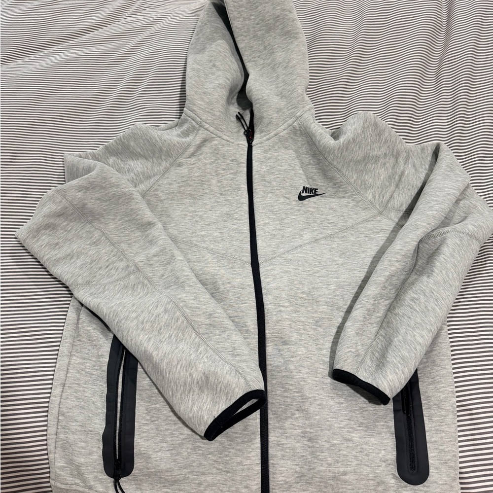 Nike Heather Gray Full-Zip Hoodie